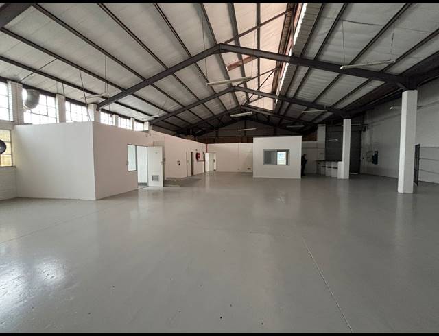 474M² WAREHOUSE TO LET IN MAITLAND